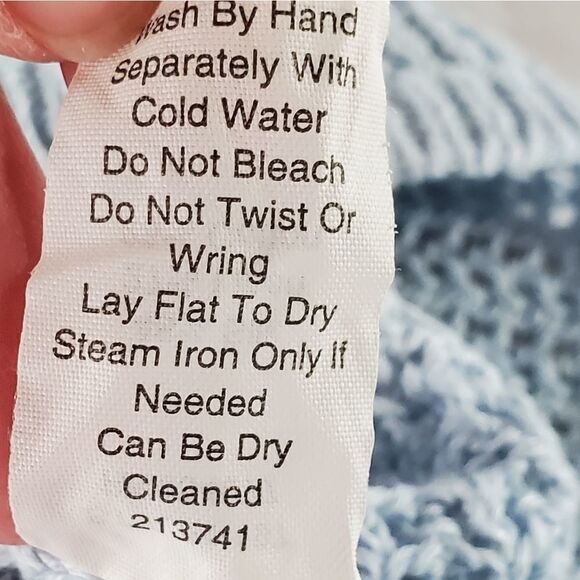 🔺️Cabi Blue Silk Blend Knit Hi-Low Sleeveless Sweater XSmall - Picture 11 of 14